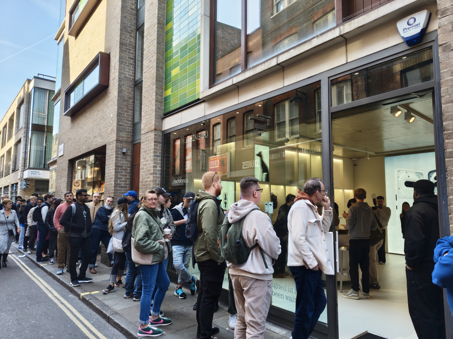 nothing_store_queue.jpg